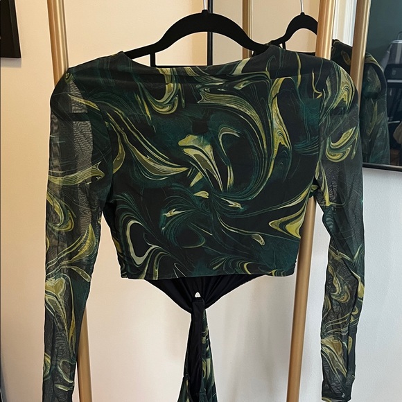 Guess Green and Gold Swirl Knot-Front Mini Dress - Picture 5 of 5